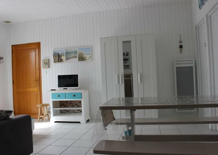 Avec Entre Foret Et - Ambiance Bord De * سا يْليرْ دو ري