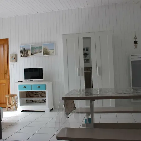 Avec Entre Foret Et - Ambiance Bord De * サンティレール・ド・リエ